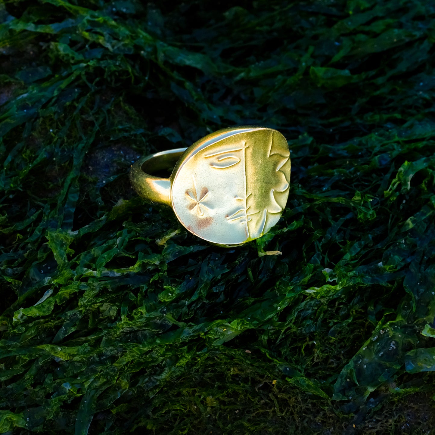 Sol y Luna men's ring. Sun