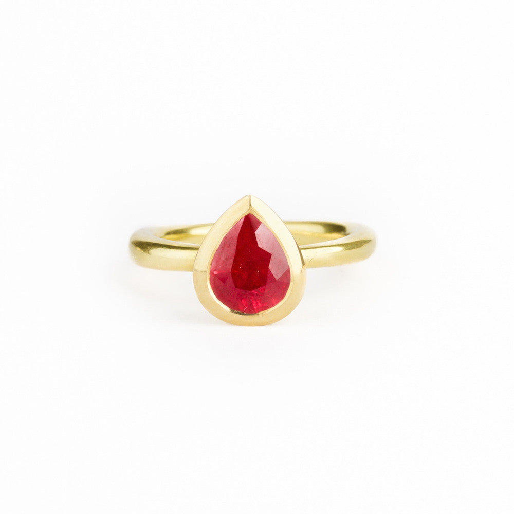Delphi ring with Ruby Teardrop